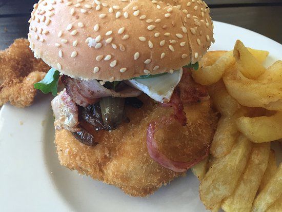The Bay Sports Bar & Restaurant