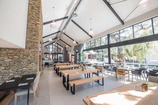 Four Cousins Restaurant