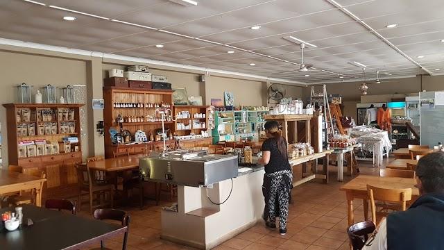 Mozart's Restaurant & Deli