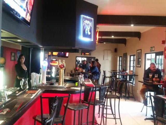 Tipples Bar and Grill