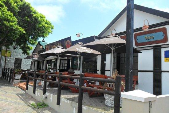 Patricks Restaurant & Bar