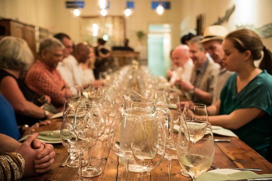 Reverie Social Table