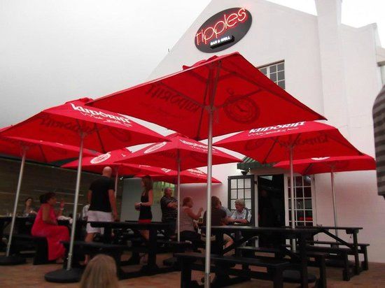 Tipples Bar & Grill