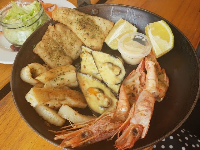 Pelican's Harbour Cafe